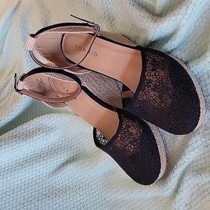 Torrid wedges NWOT